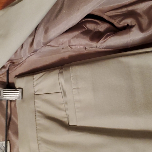 GAP khaki pantsuit 100% cotton - Picture 2 of 4